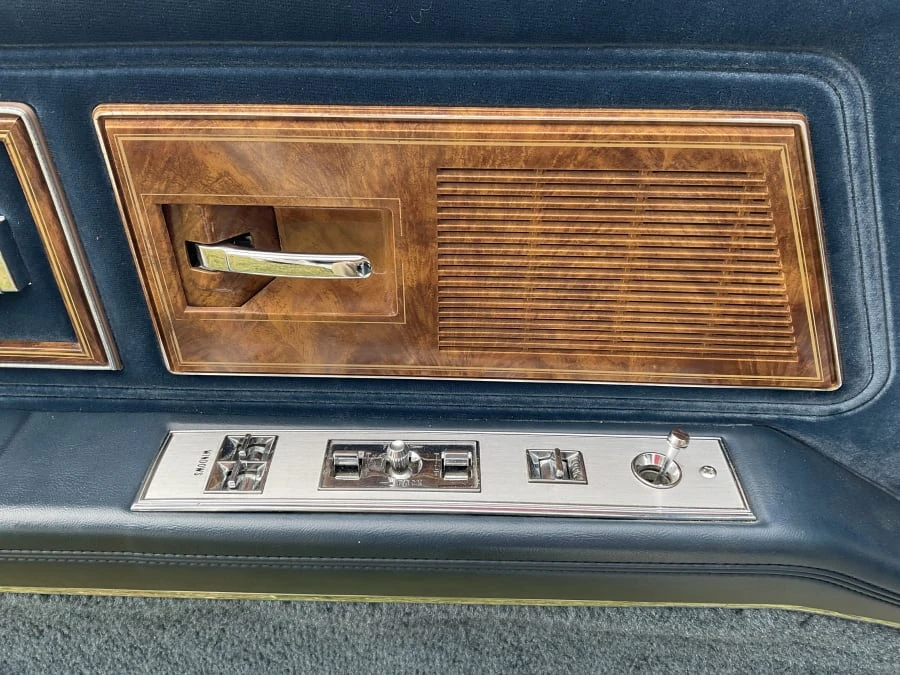 1985 Buick Riviera 4th-7th Gen - Image 11 of 16