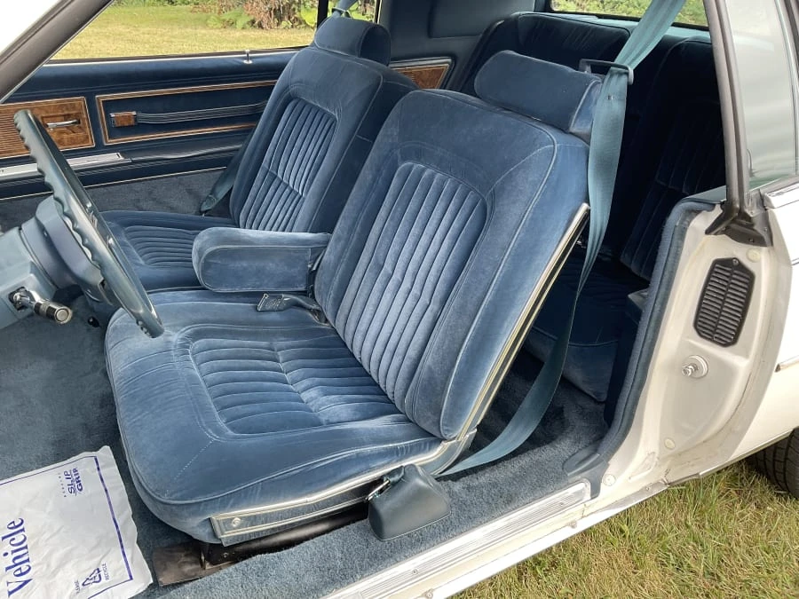 1985 Buick Riviera 4th-7th Gen - Image 10 of 16