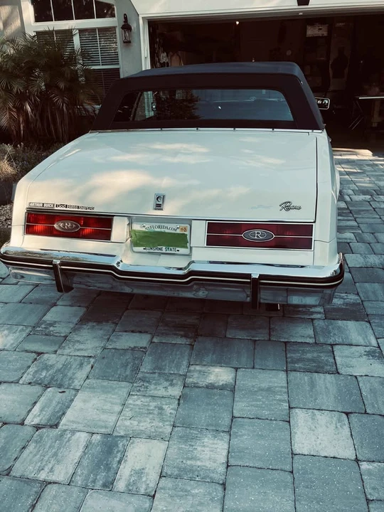 1985 Buick Riviera 4th-7th Gen - Image 2 of 5