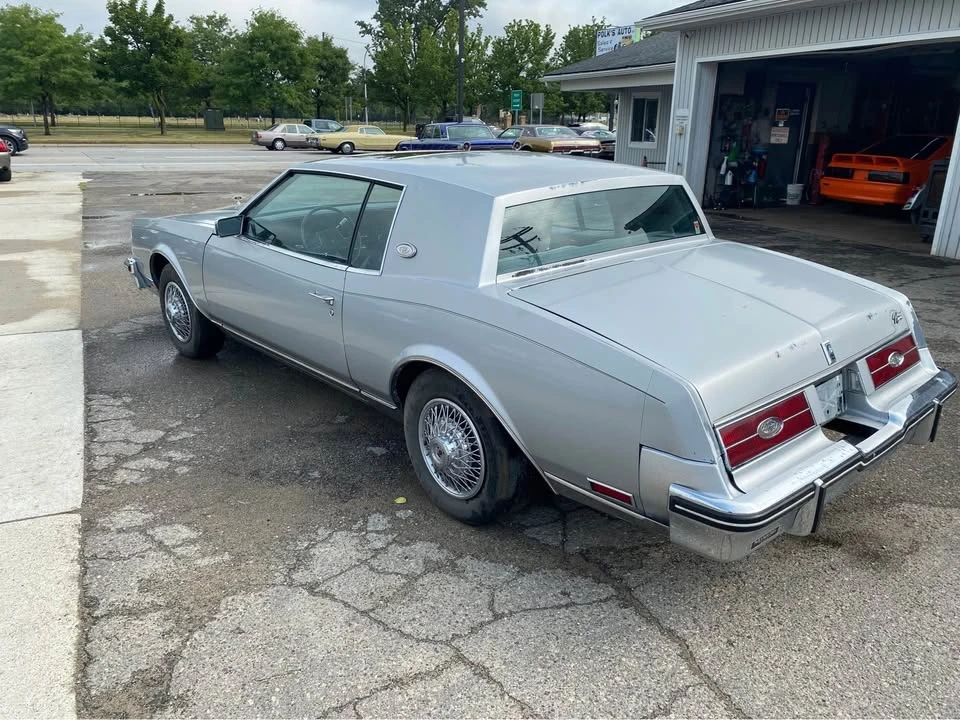 1985 Buick Riviera 4th-7th Gen - Image 3 of 8