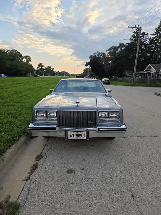 1985 Buick Riviera 4th-7th Gen - Image 14 of 16
