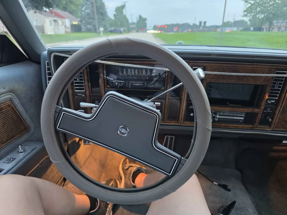 1985 Buick Riviera 4th-7th Gen - Image 3 of 16
