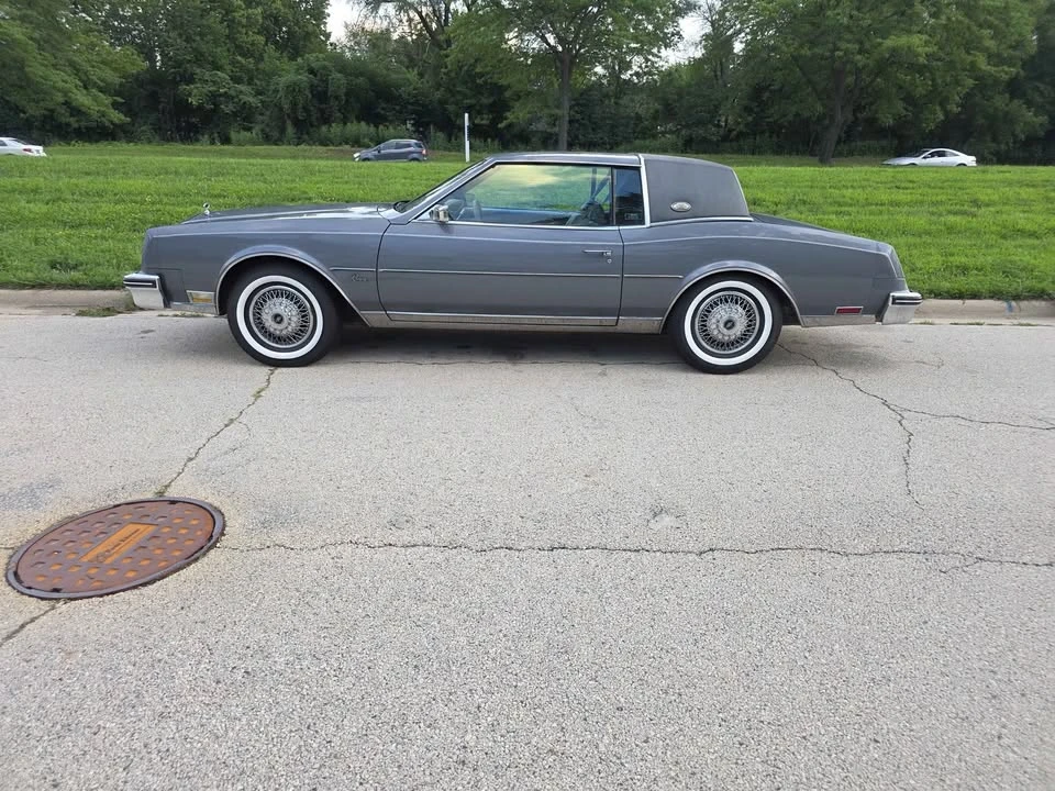 1985 Buick Riviera 4th-7th Gen - Image 15 of 16