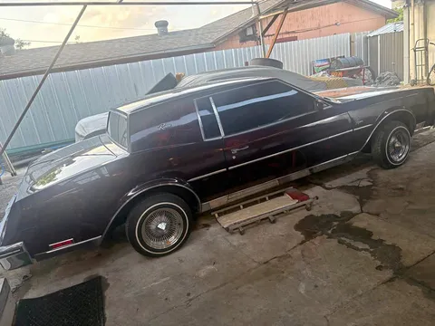 1985 Buick Riviera Coupe 2D