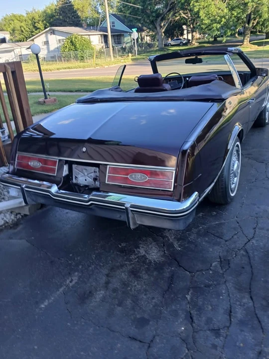 1985 Buick Riviera 4th-7th Gen - Image 8 of 20