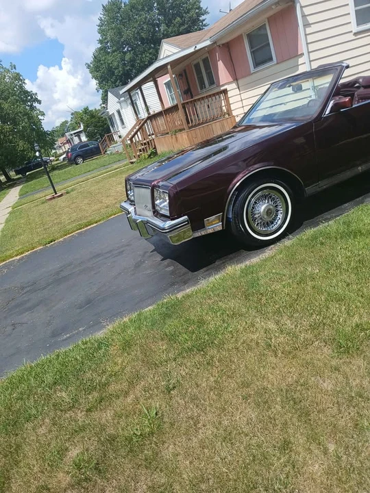 1985 Buick Riviera 4th-7th Gen - Image 4 of 20