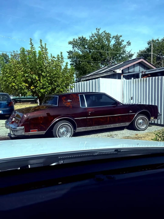 1985 Buick Riviera 4th-7th Gen - Image 4 of 8