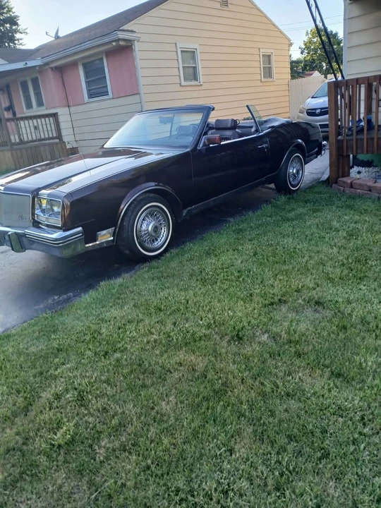 1985 Buick Riviera 4th-7th Gen - Image 12 of 20