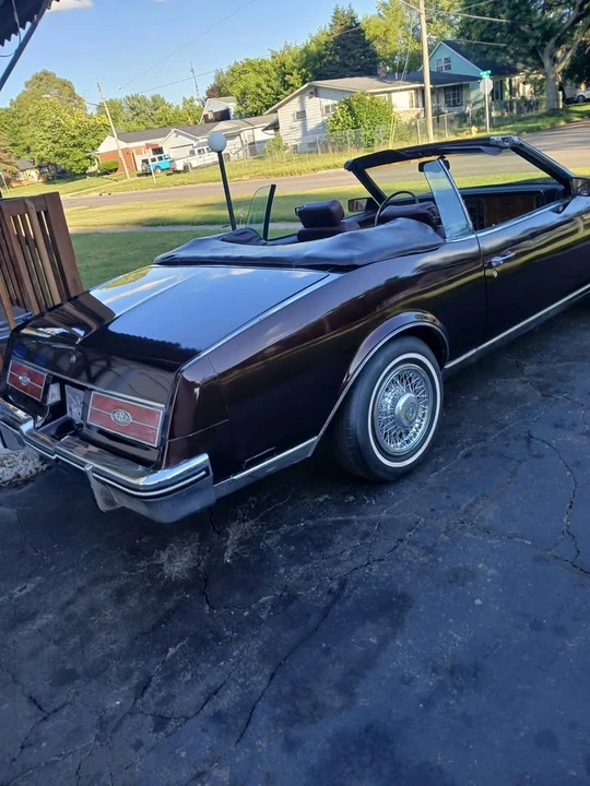 1985 Buick Riviera 4th-7th Gen - Image 9 of 20
