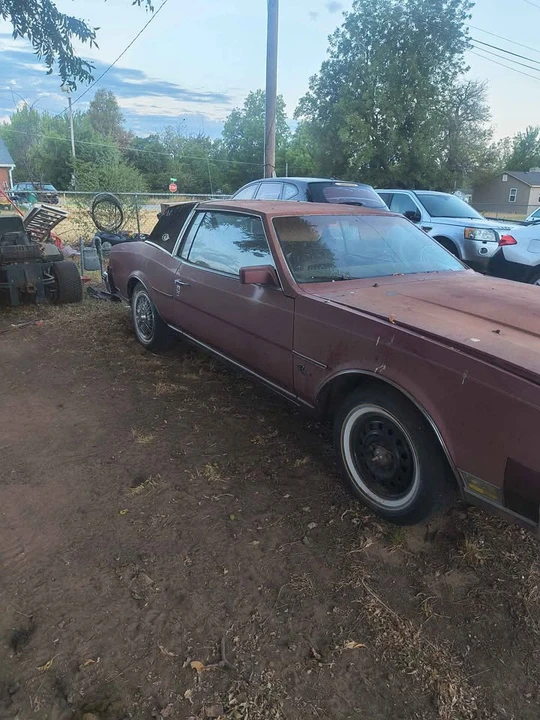 1985 Buick Riviera 4th-7th Gen - Image 2 of 4