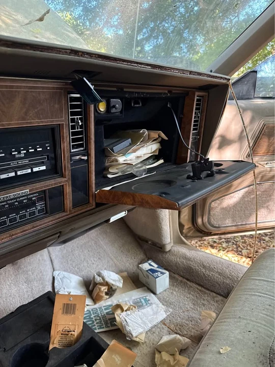 1985 Buick Riviera 4th-7th Gen - Image 9 of 13