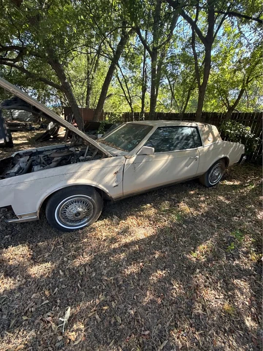1985 Buick Riviera 4th-7th Gen - Image 2 of 13