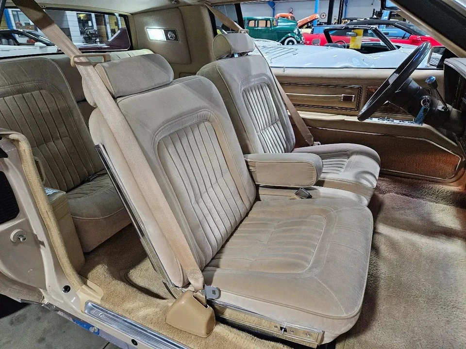 1985 Buick Riviera 4th-7th Gen - Image 15 of 18