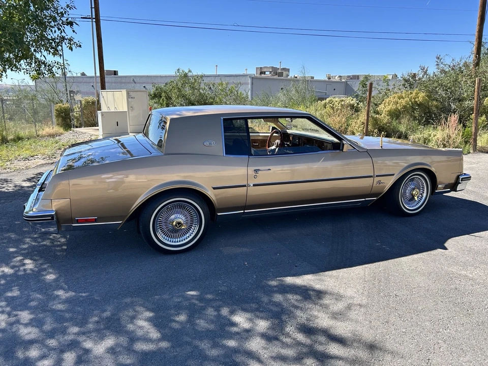 1985 Buick Riviera 4th-7th Gen - Image 2 of 21