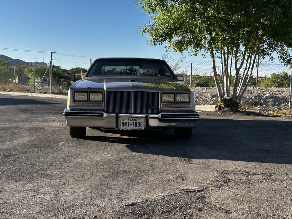 1985 Buick Riviera 4th-7th Gen - Image 8 of 21