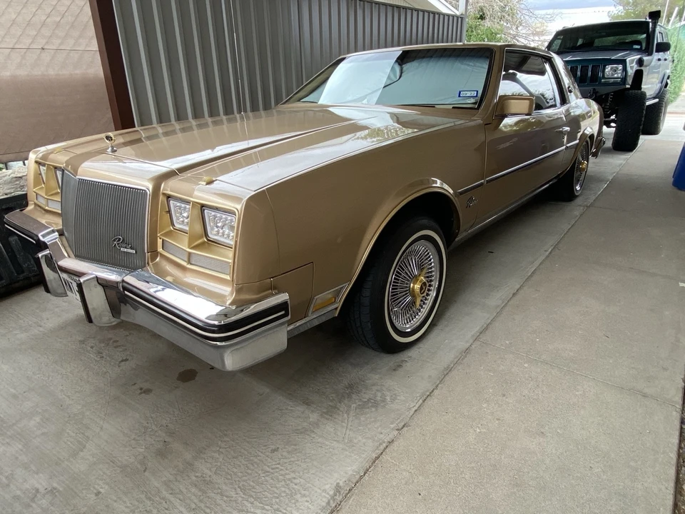 1985 Buick Riviera 4th-7th Gen - Image 17 of 21