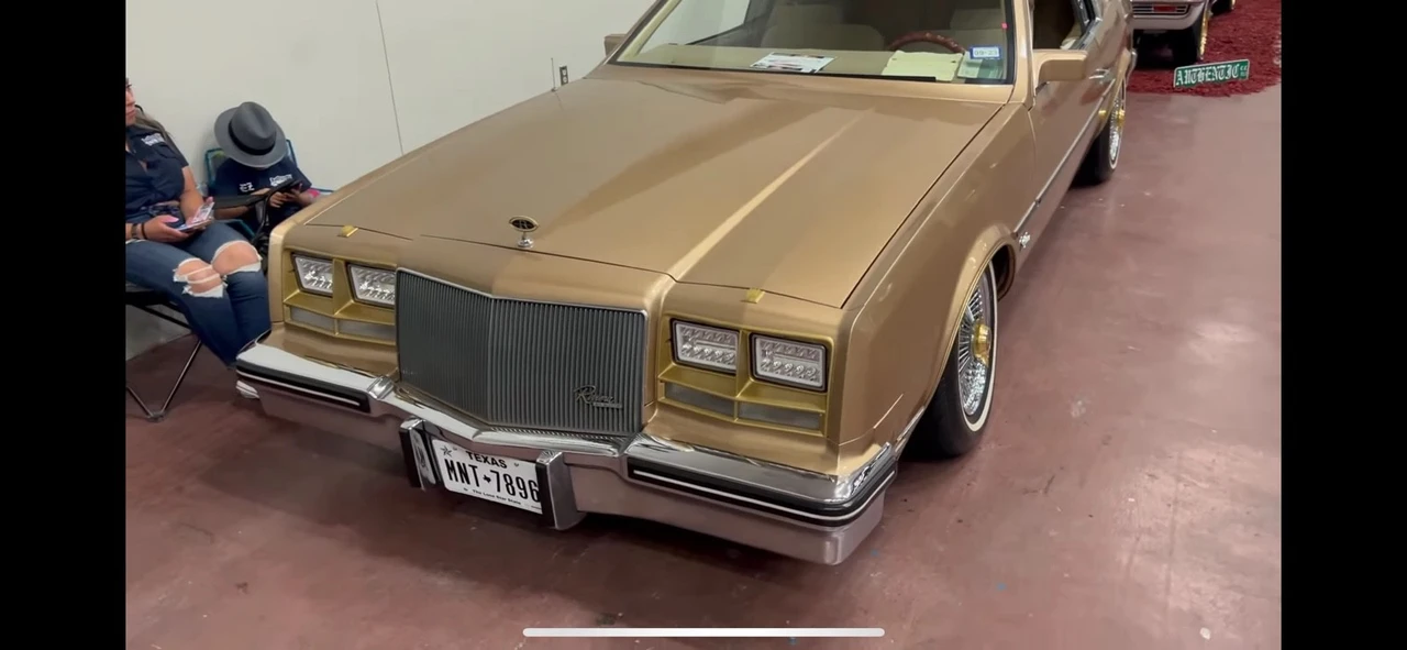 1985 Buick Riviera 4th-7th Gen - Image 9 of 21