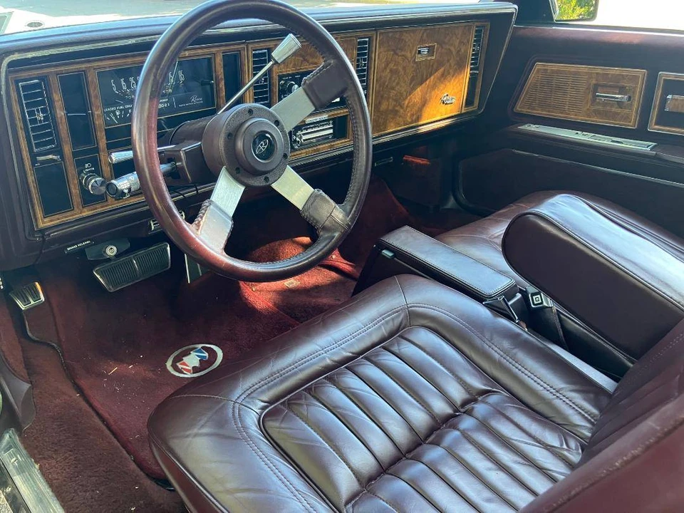 1985 Buick Riviera 4th-7th Gen - Image 8 of 11