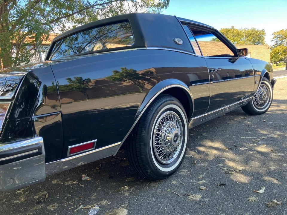 1985 Buick Riviera 4th-7th Gen - Image 4 of 11