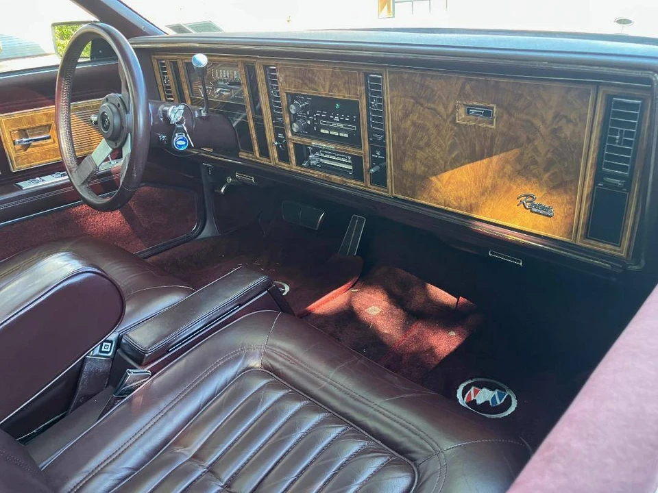 1985 Buick Riviera 4th-7th Gen - Image 9 of 11