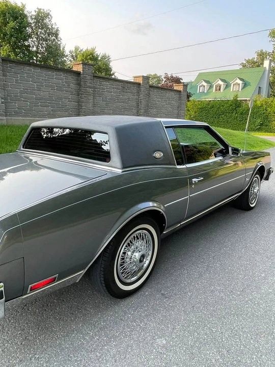 1985 Buick Riviera 4th-7th Gen - Image 9 of 17