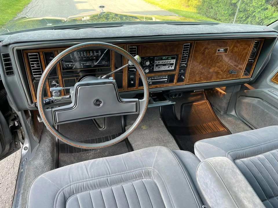 1985 Buick Riviera 4th-7th Gen - Image 11 of 17