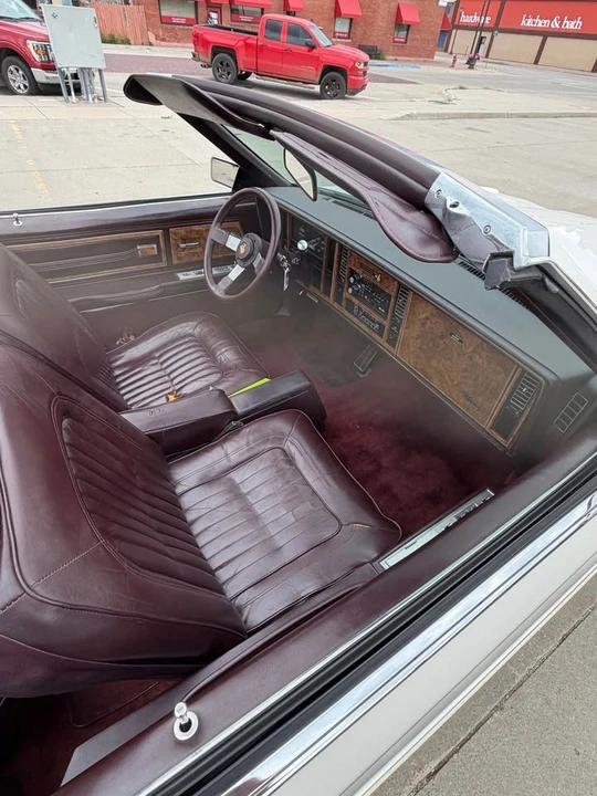 1985 Buick Riviera 4th-7th Gen - Image 7 of 20