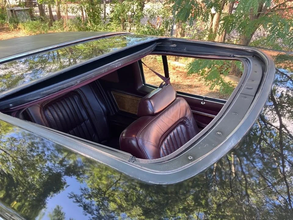 1985 Buick Riviera 4th-7th Gen - Image 3 of 5