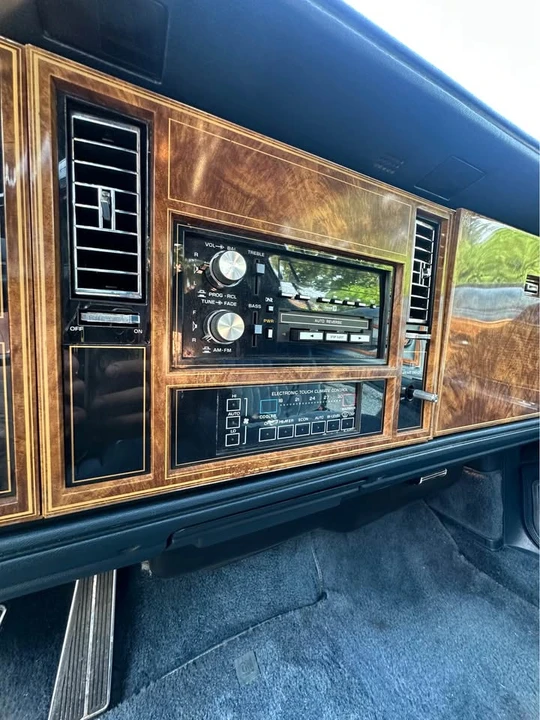 1985 Buick Riviera 4th-7th Gen - Image 17 of 20