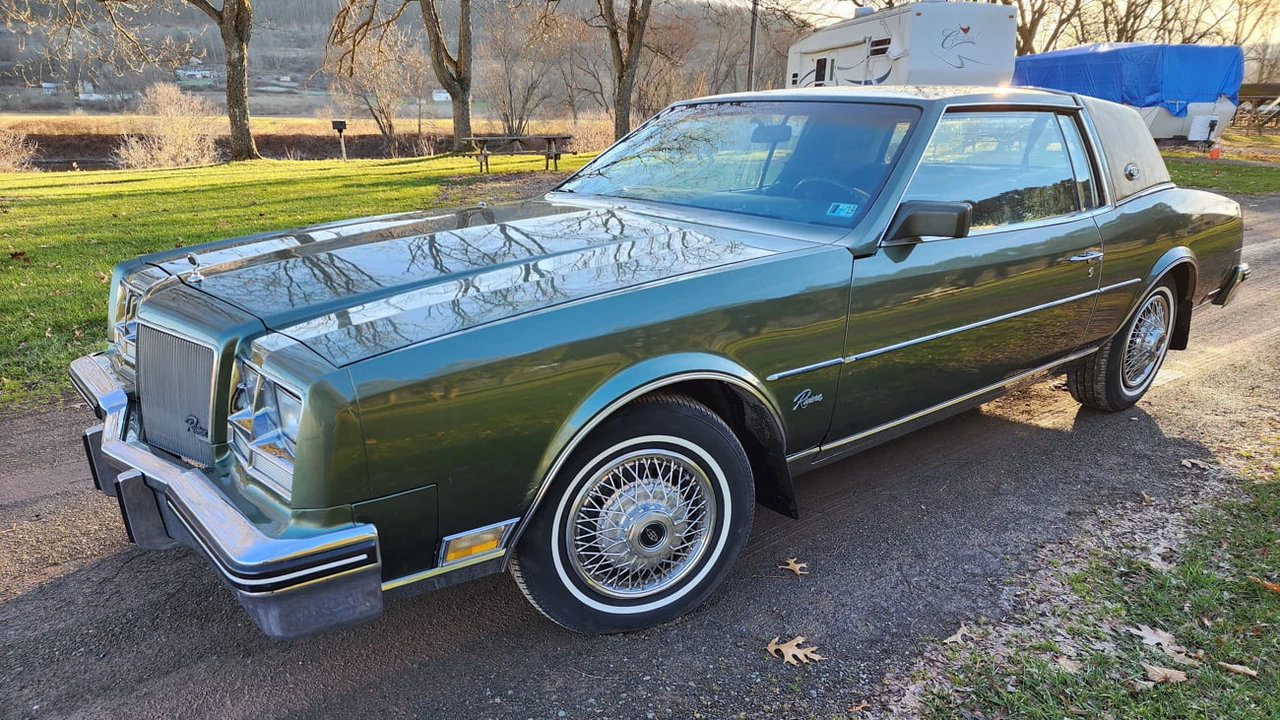 1985 Buick Riviera 4th-7th Gen - Image 4 of 4