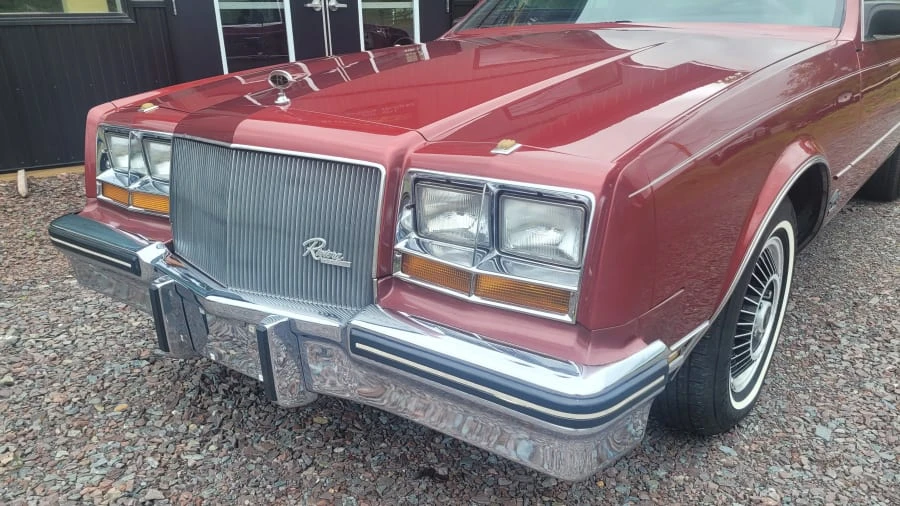 1985 Buick Riviera 4th-7th Gen - Image 4 of 15