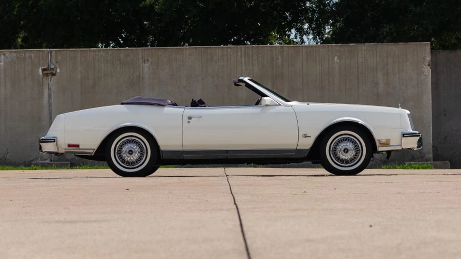 1985 Buick Riviera 4th-7th Gen - Image 8 of 20