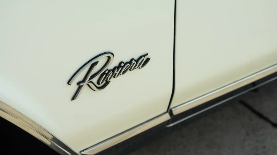 1985 Buick Riviera 4th-7th Gen - Image 18 of 20