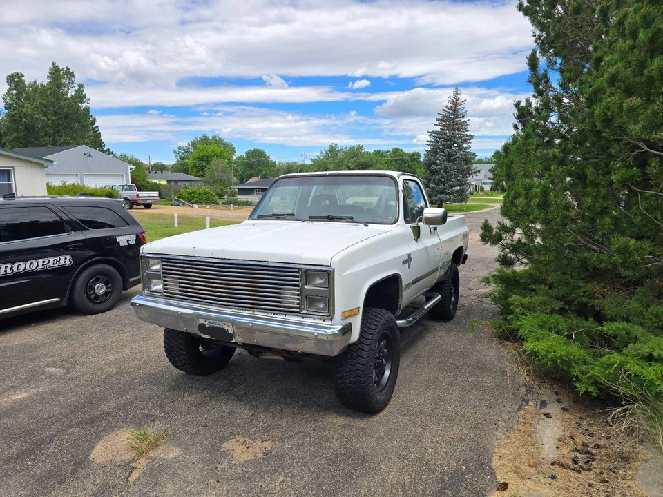 1985 Chevrolet C/K 3rd Gen - Image 2 of 11