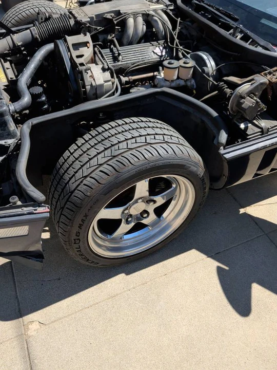 1985 Chevrolet Corvette C4 - Image 6 of 10