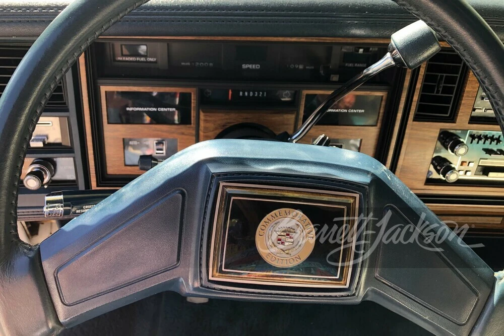 1985 Cadillac Seville - Image 10 of 14