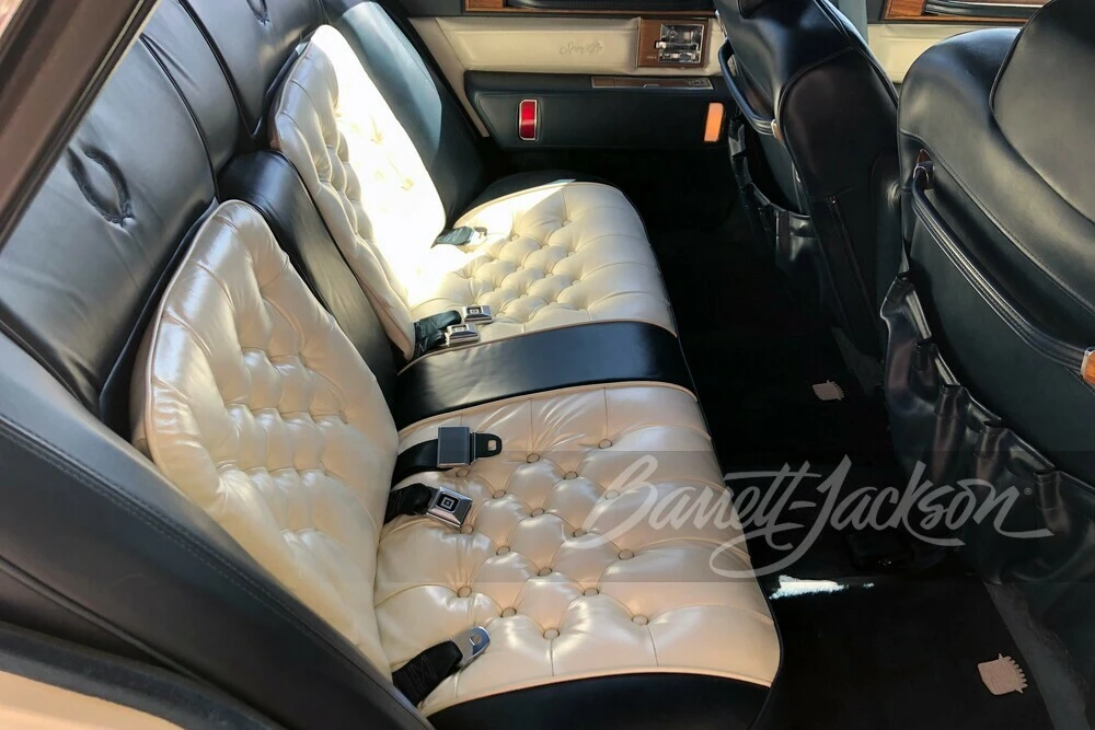 1985 Cadillac Seville - Image 12 of 14