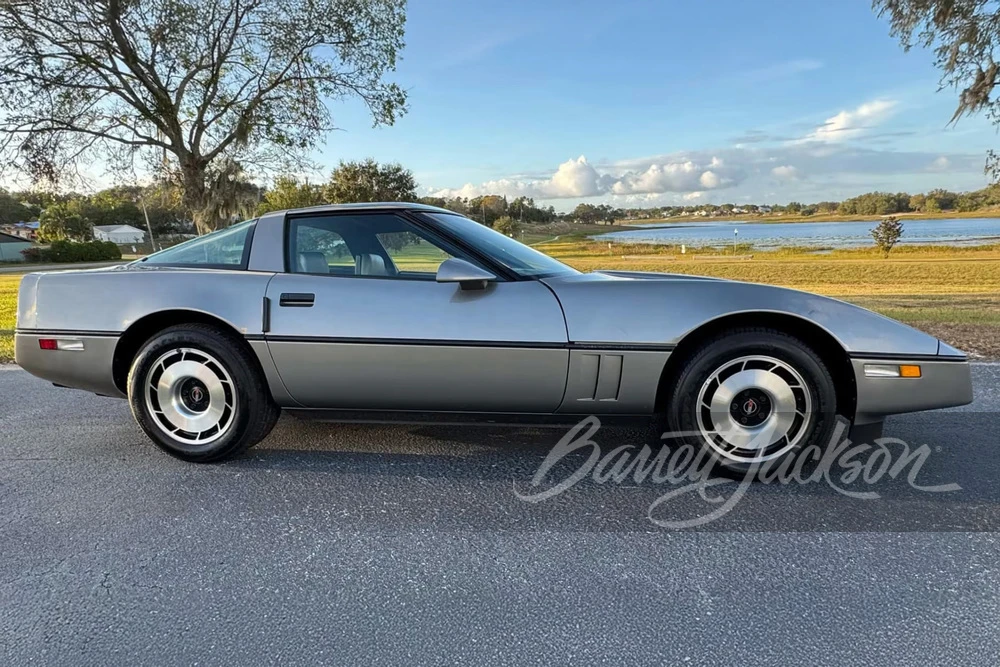 1985 Chevrolet Corvette C4 - Image 9 of 12