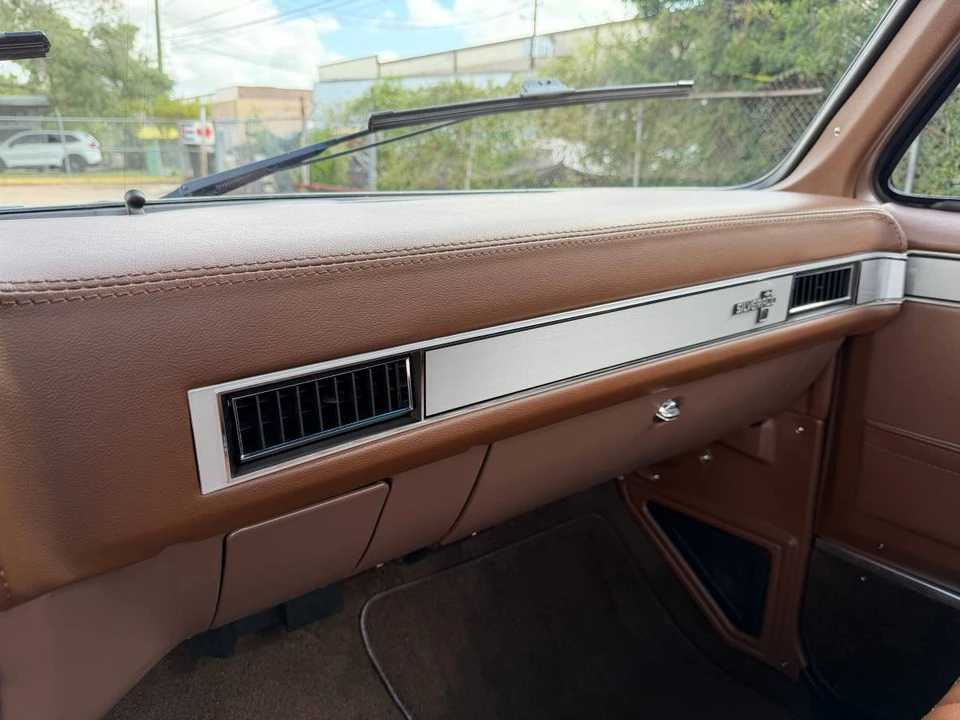 1985 Chevrolet C/K 3rd Gen - Image 13 of 24