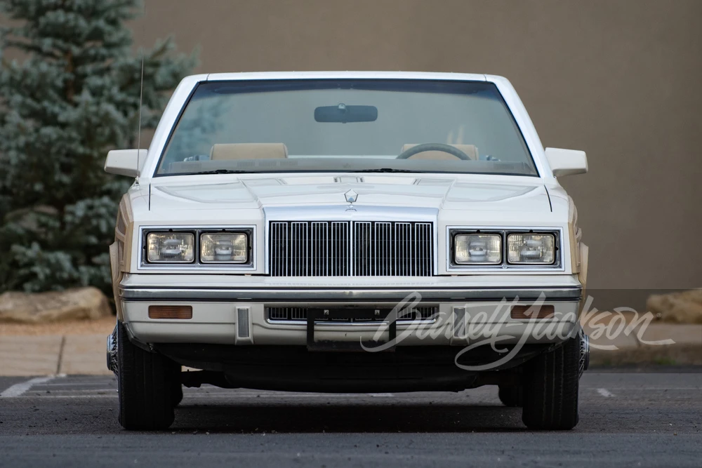 1985 Chrysler LeBaron - Image 8 of 11
