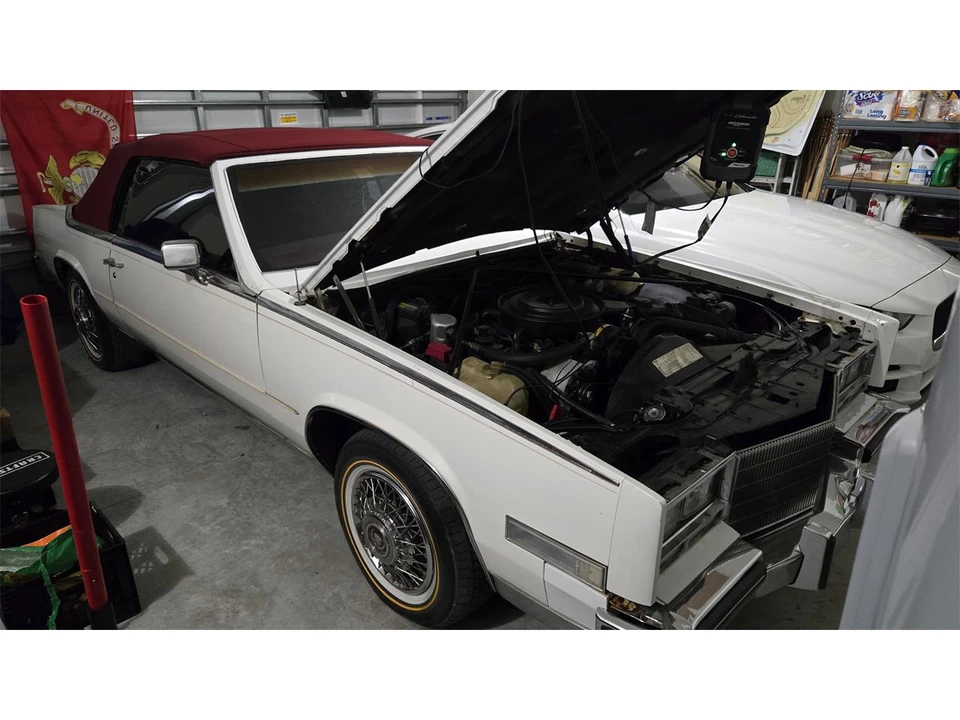 1985 Cadillac DeVille 6th Gen - Image 11 of 31