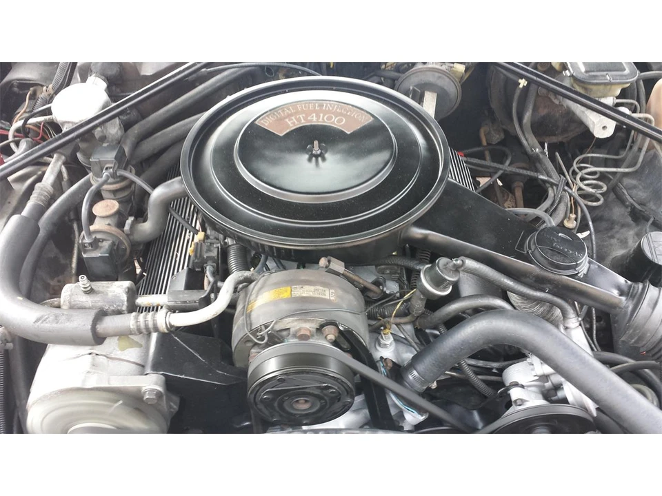 1985 Cadillac DeVille 6th Gen - Image 10 of 31