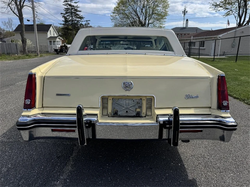 1985 Cadillac DeVille 6th Gen - Image 4 of 24