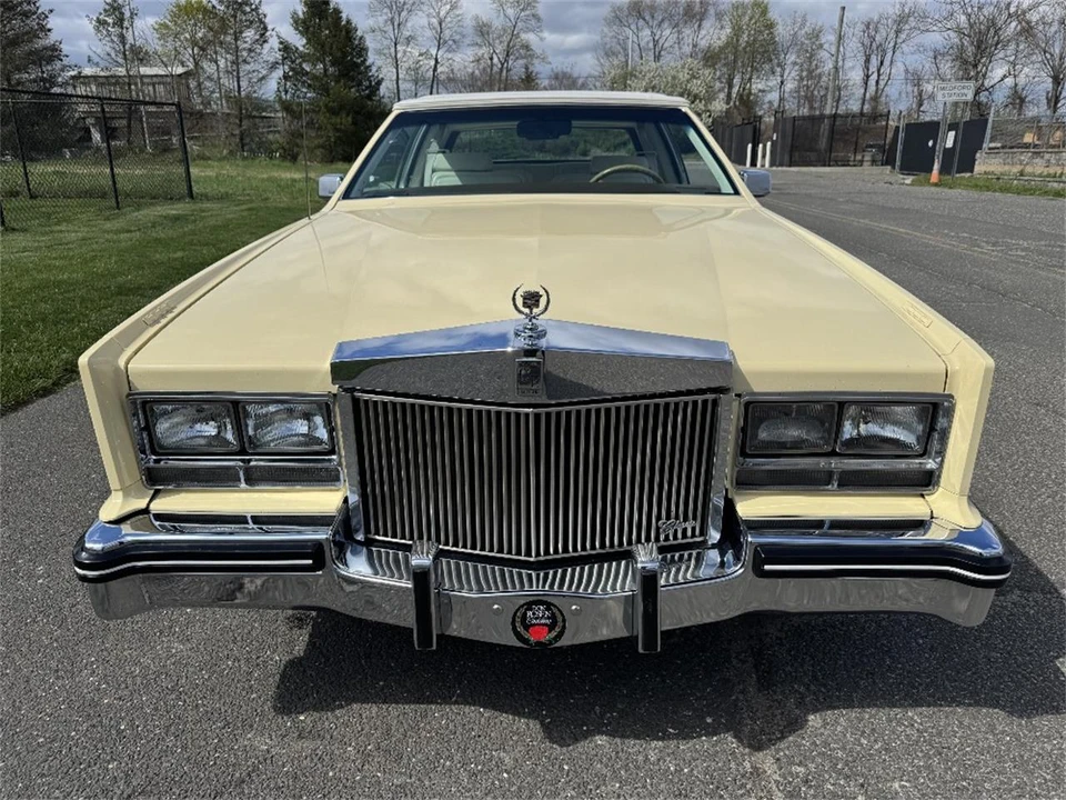 1985 Cadillac DeVille 6th Gen - Image 8 of 24