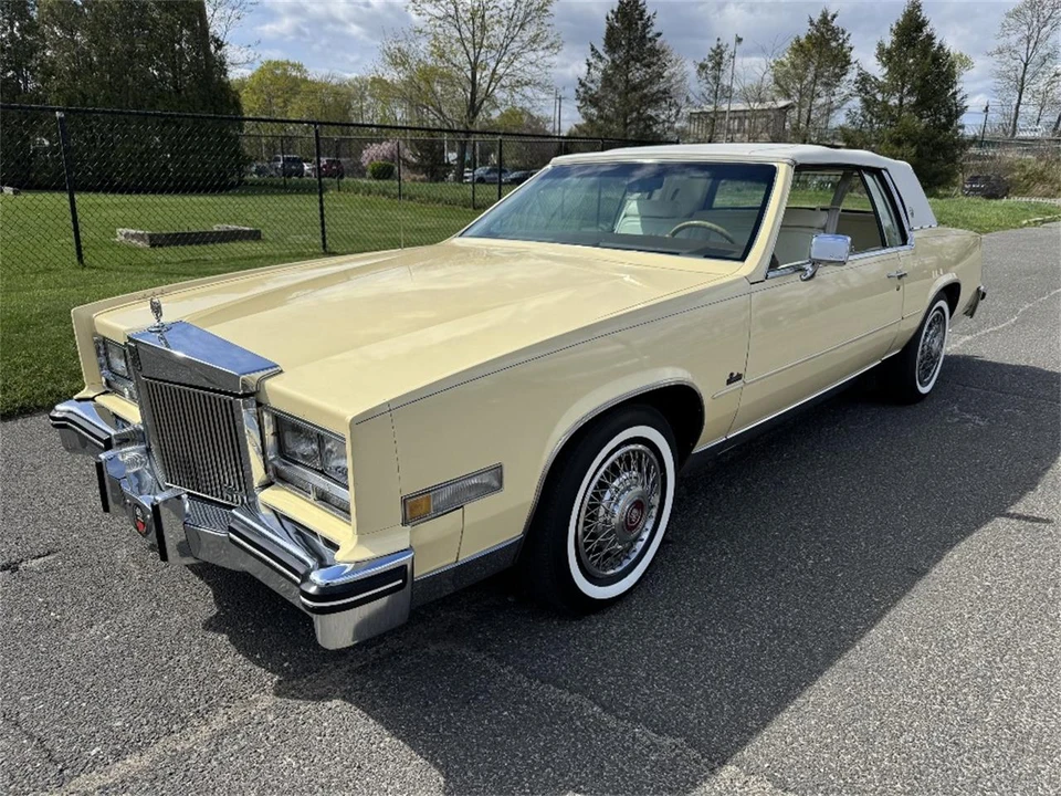 1985 Cadillac DeVille 6th Gen - Image 9 of 24