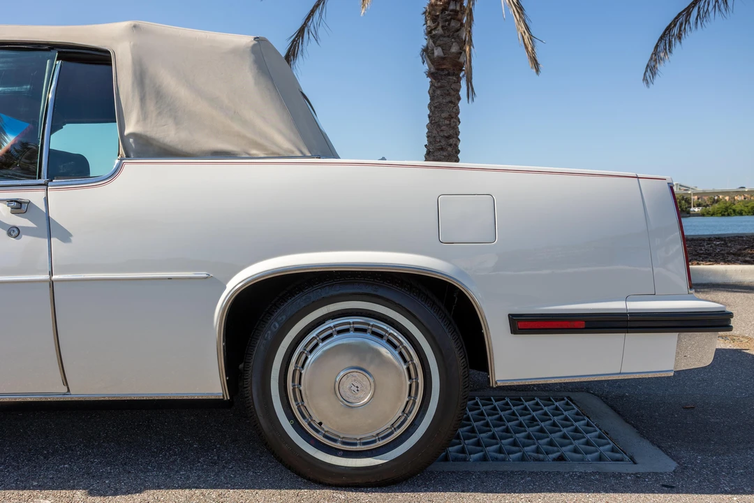 1985 Cadillac DeVille 6th Gen - Image 24 of 31
