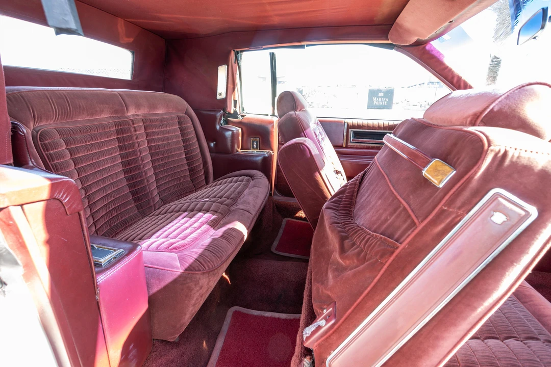 1985 Cadillac DeVille 6th Gen - Image 28 of 31