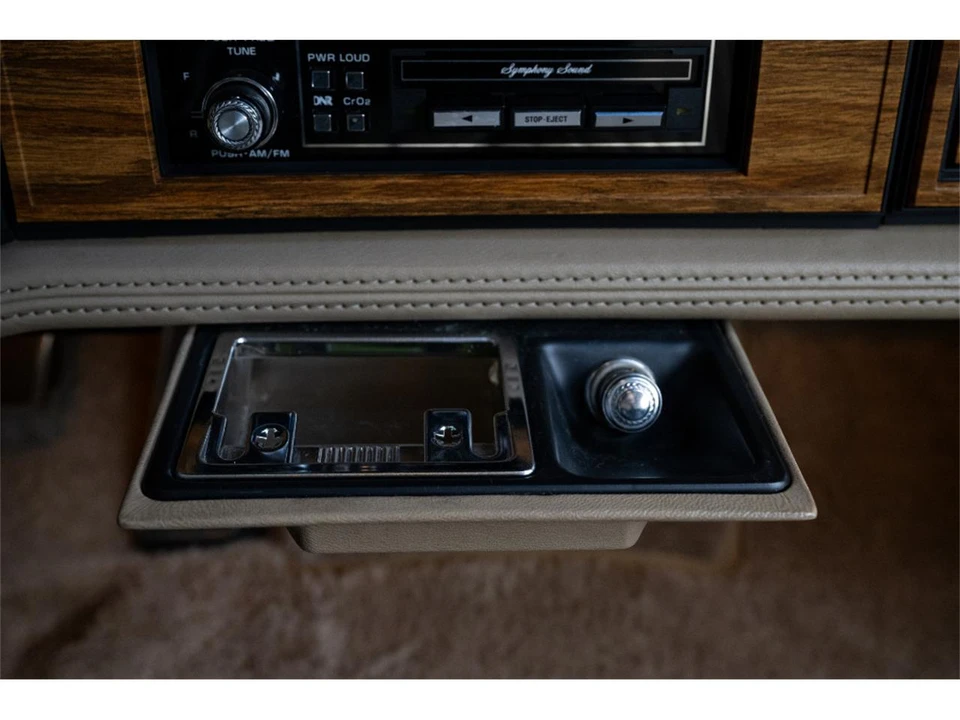 1985 Cadillac Eldorado 10th Gen - Image 17 of 31