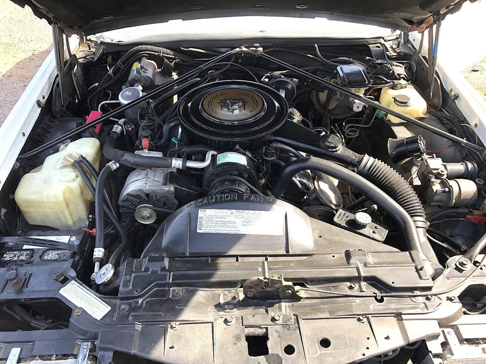 1985 Cadillac Eldorado 10th Gen - Image 24 of 31