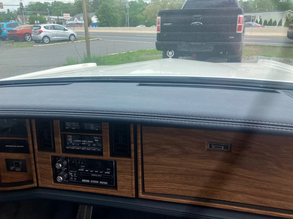 1985 Cadillac Eldorado 10th Gen - Image 22 of 31